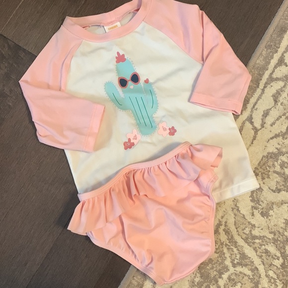 18-24 month Gymboree Baby 2pcs Swimsuit - Picture 3 of 3